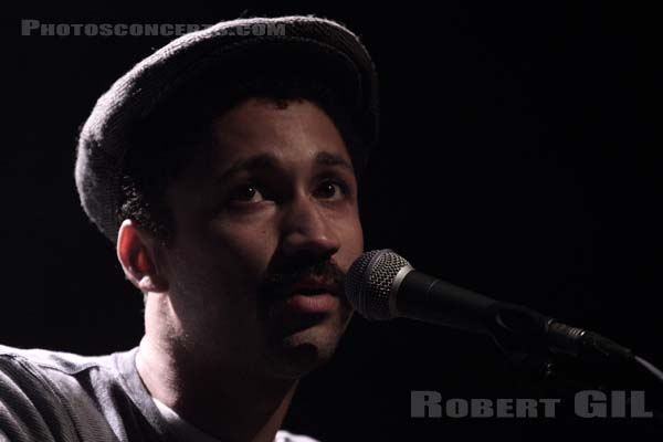 SERENGETI AND POLYPHONIC - 2011-10-26 - PARIS - Cafe de la Danse - 